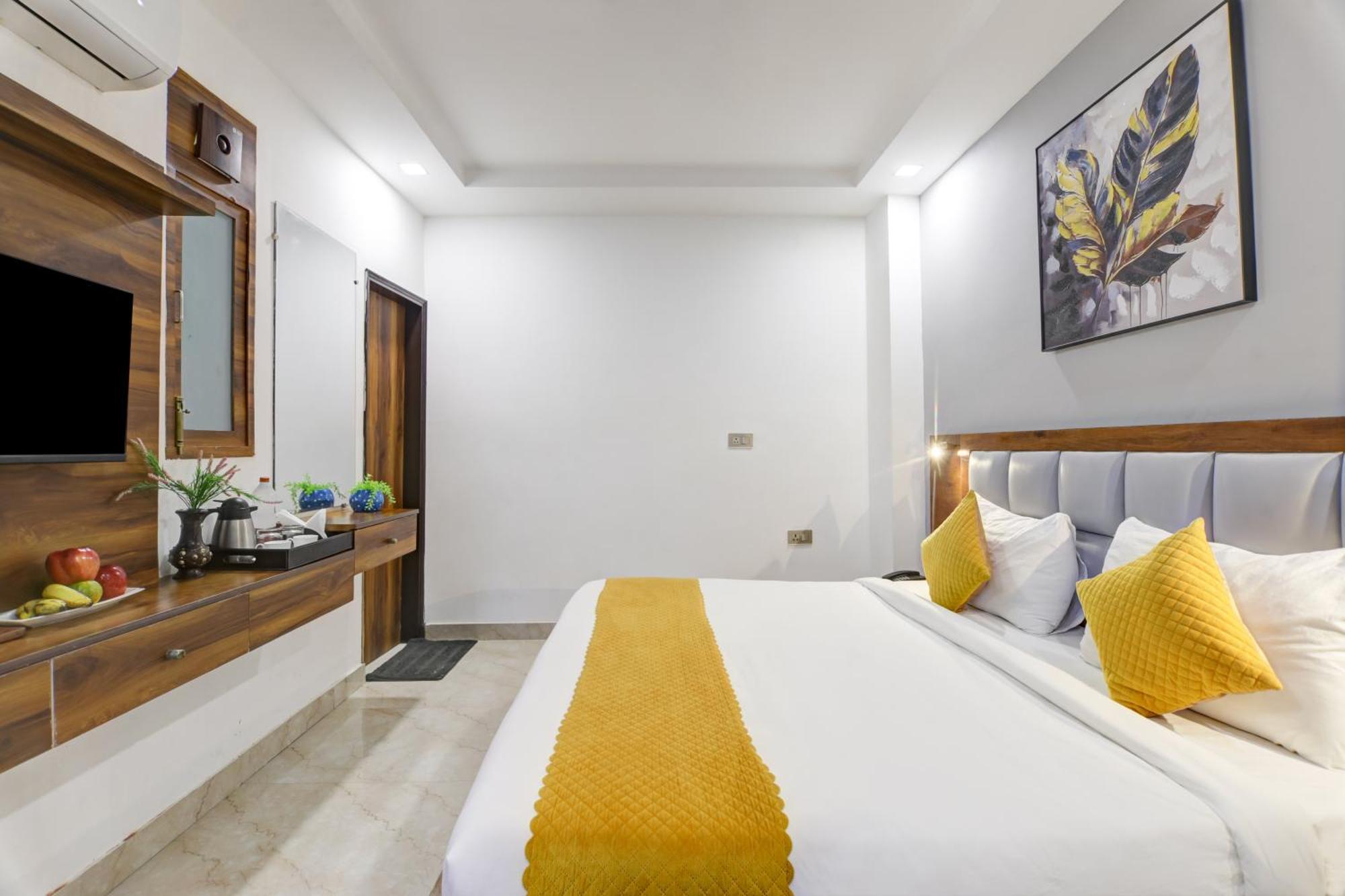 Status By Hotel The Emporio Ghaziabad Buitenkant foto