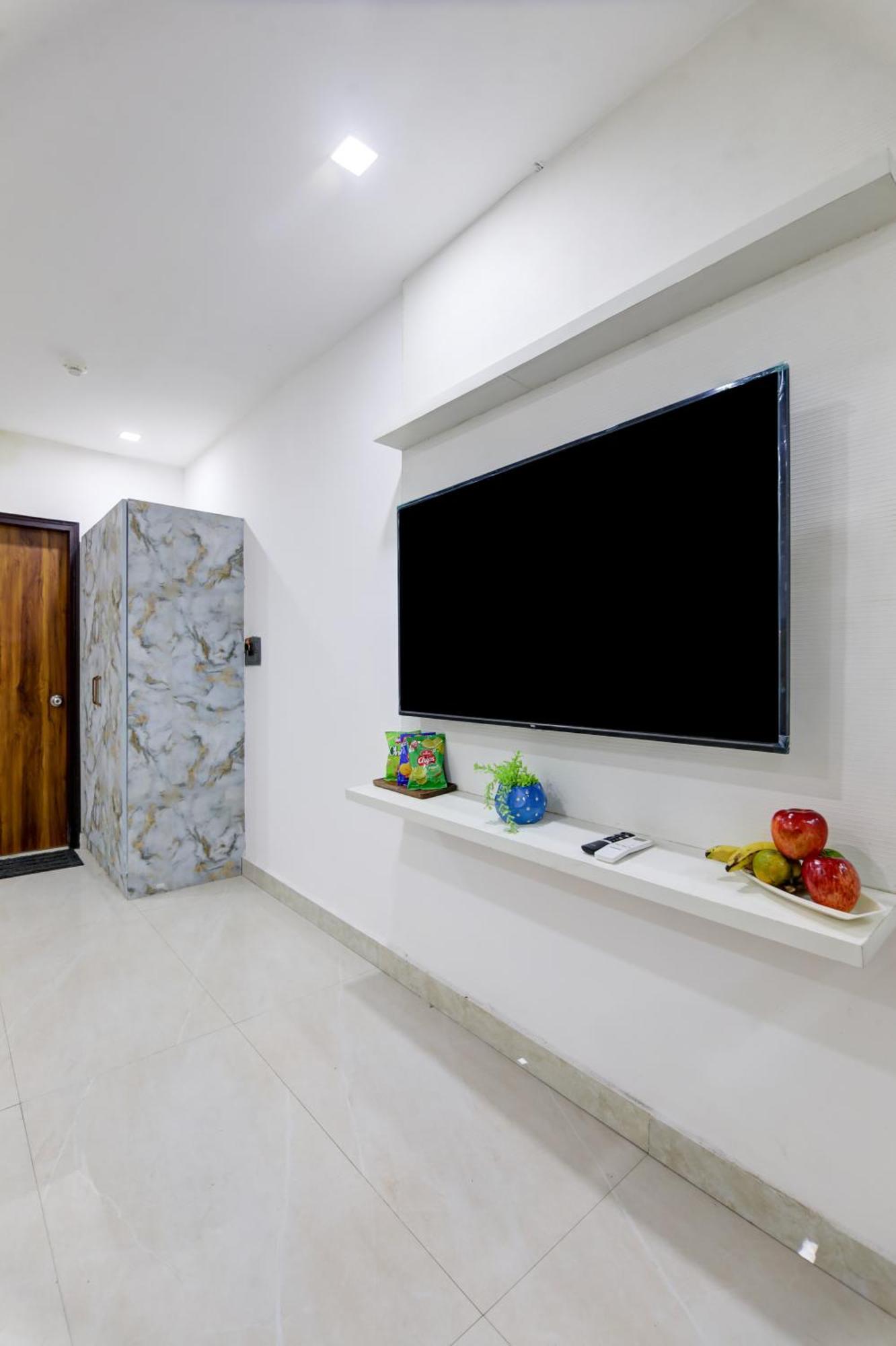 Status By Hotel The Emporio Ghaziabad Buitenkant foto