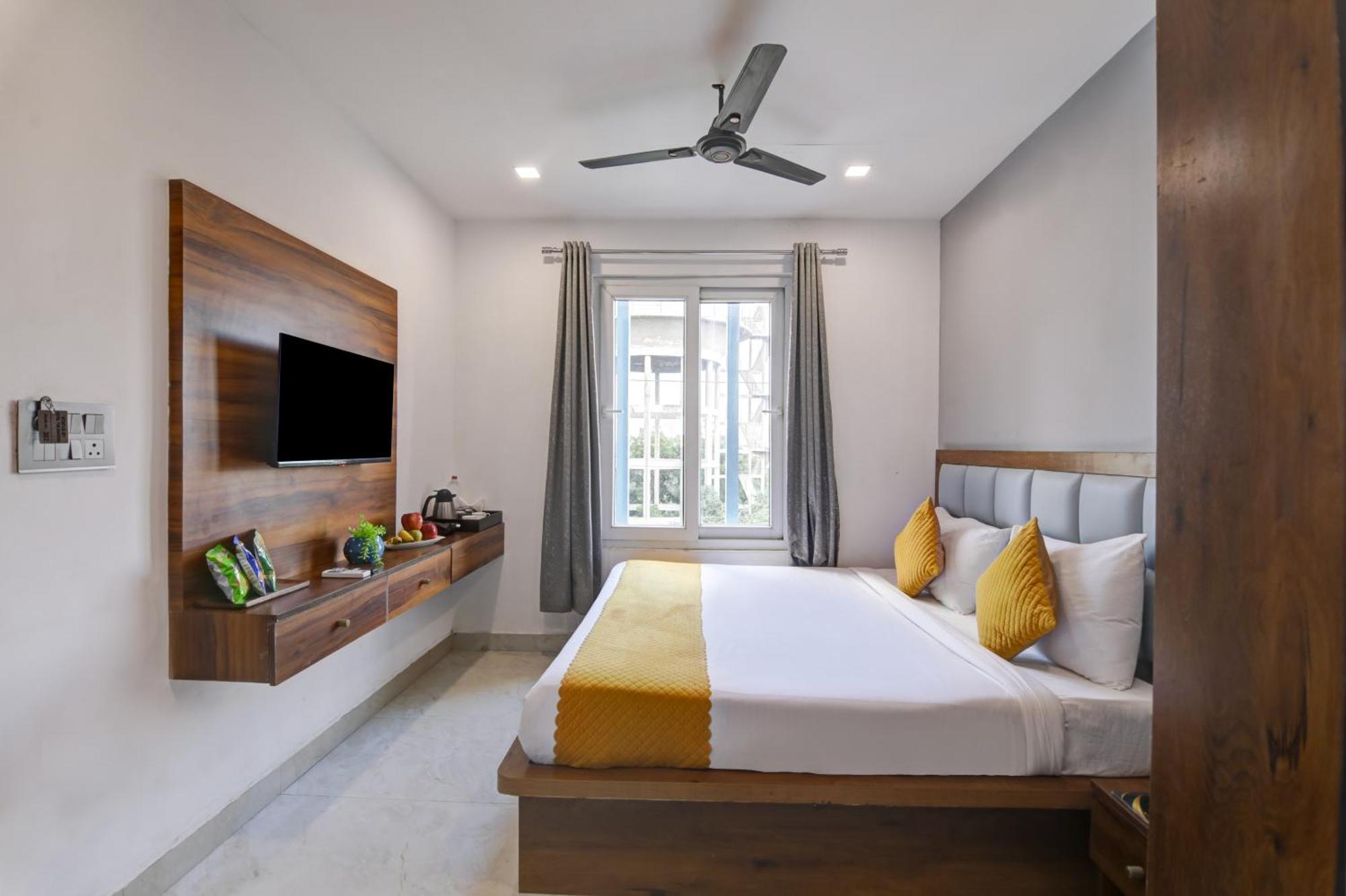 Status By Hotel The Emporio Ghaziabad Buitenkant foto
