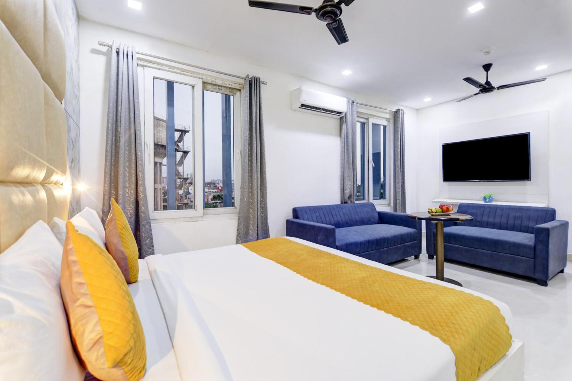 Status By Hotel The Emporio Ghaziabad Buitenkant foto