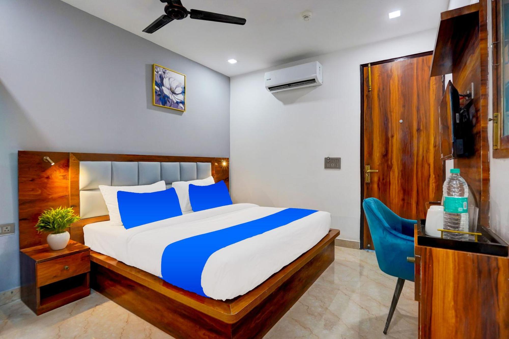 Status By Hotel The Emporio Ghaziabad Buitenkant foto